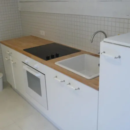 奥里韦林阿旅馆 *